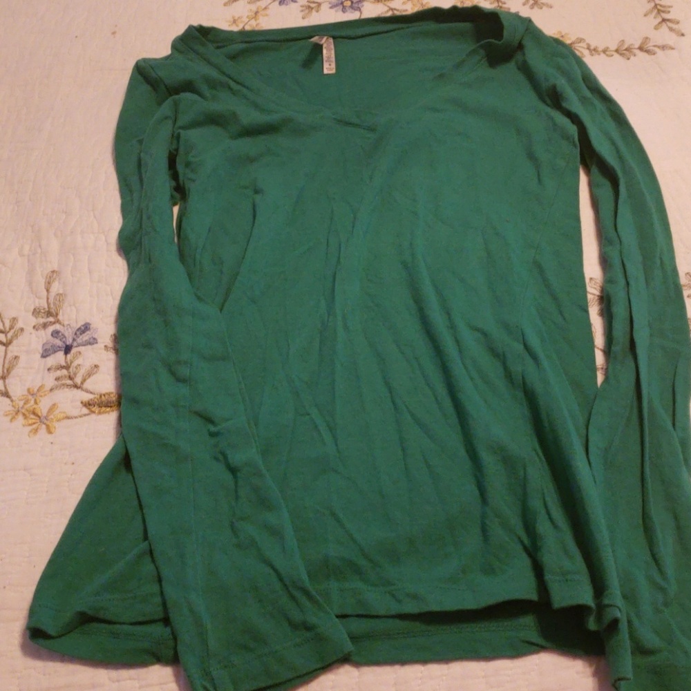 Long sleeve v neck